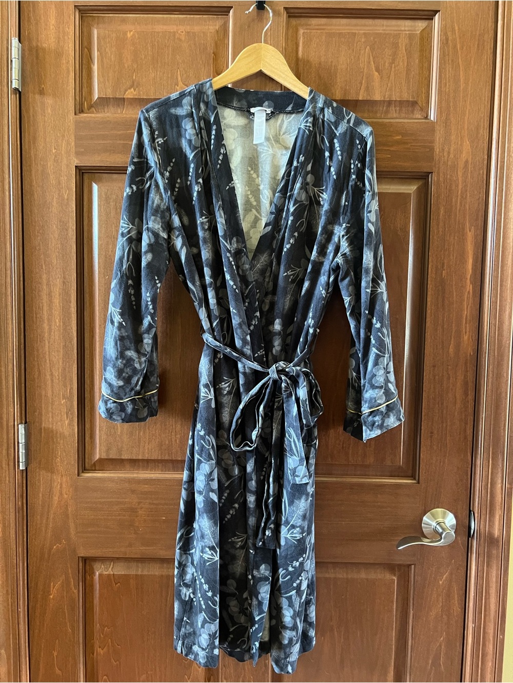 Hanro Robe Women’s Lilova Viscose Floral Print Gray Size M